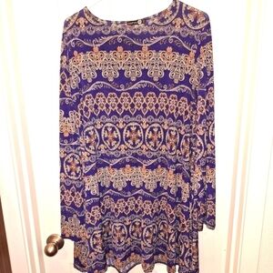 👗 BooHoo Plus Size 20 Long Sleeve Short Dress